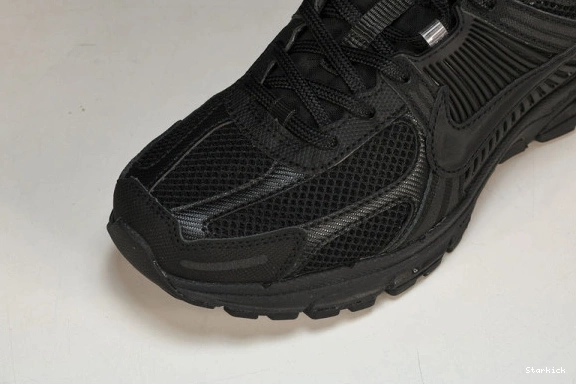 NIKE BV1358-003 Triple Black (2023) ZOOM VOMERO 5 0910